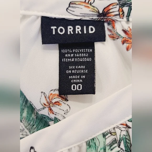 Torrid White Tropical Floral Button-Front Cami Tank Top – Size 00 -M/L - Size 10 - Picture 7 of 16